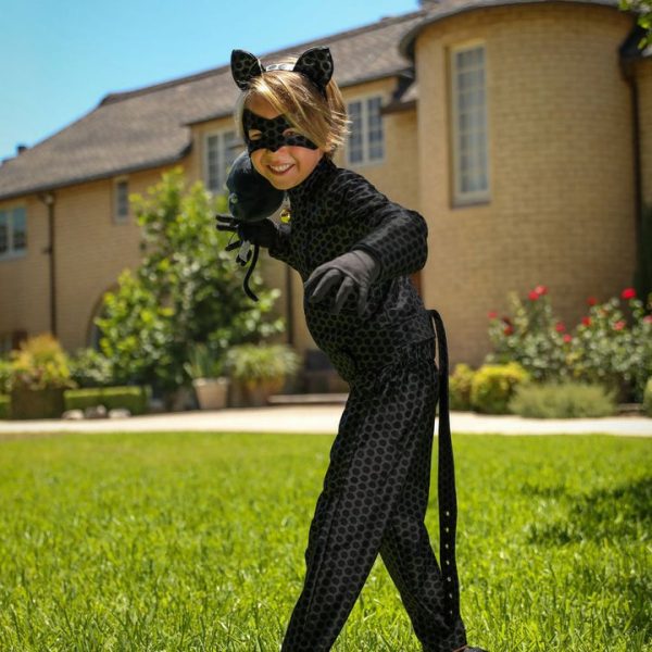 6b63bc26-6998-4d56-a9bc-5bf620de9742_720x-2