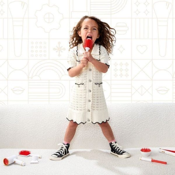 fao-schwarz-fashion-activity-and-roleplay-pampered-play-hair-pro-30949232476247_720x-1 fao-schwarz-fashion-activity-and-roleplay-pampered-play-hair-pro-30949232476247_720x-1