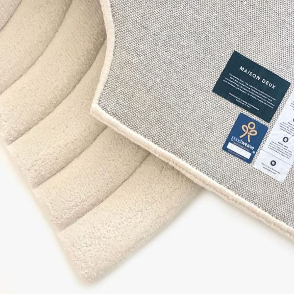 maison-deux-room-decor-rainbow-rug-off-white-31903289507927_720x