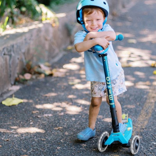 micro-kickboard-outdoor-micro-maxi-foldable-led-scooter-petrol-green-32480899563607_720x-2