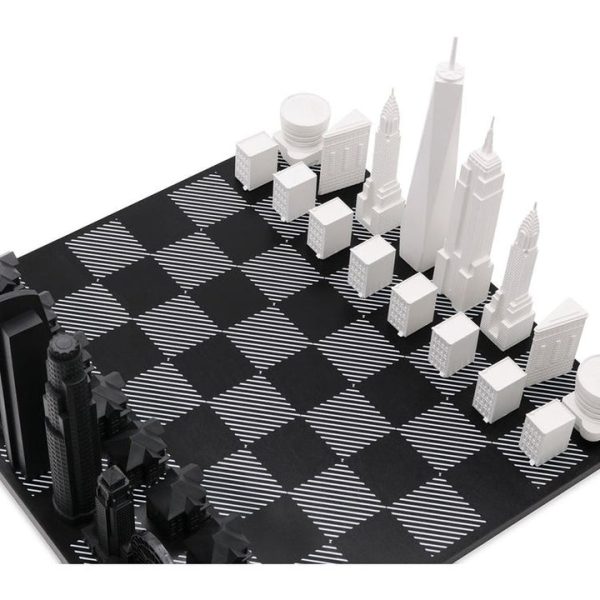 skyline-chess-games-new-york-versus-los-angeles-acrylic-chess-set-with-black-and-white-wood-hatch-board-31783556841559_720x-1