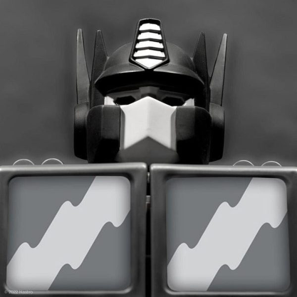 super-7-collectibles-transformers-super-shogun-optimus-prime-fallen-leader-29800495087703_720x-3