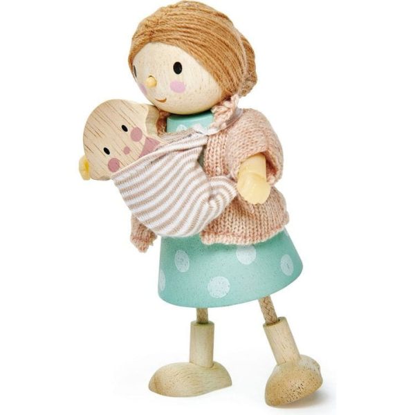 tender-leaf-toys-preschool-the-goodwood-family-wooden-dolls-32422991495255_720x-1